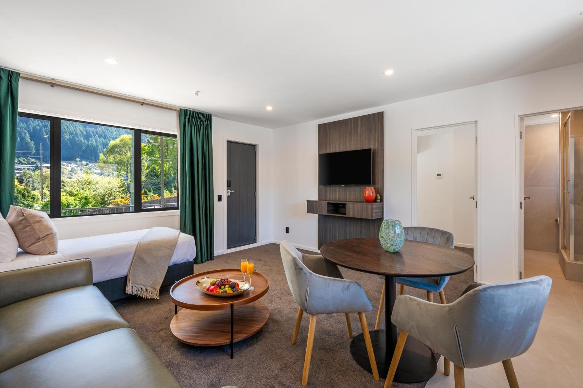 Luxe Suites & Apartments Queenstown Exterior photo