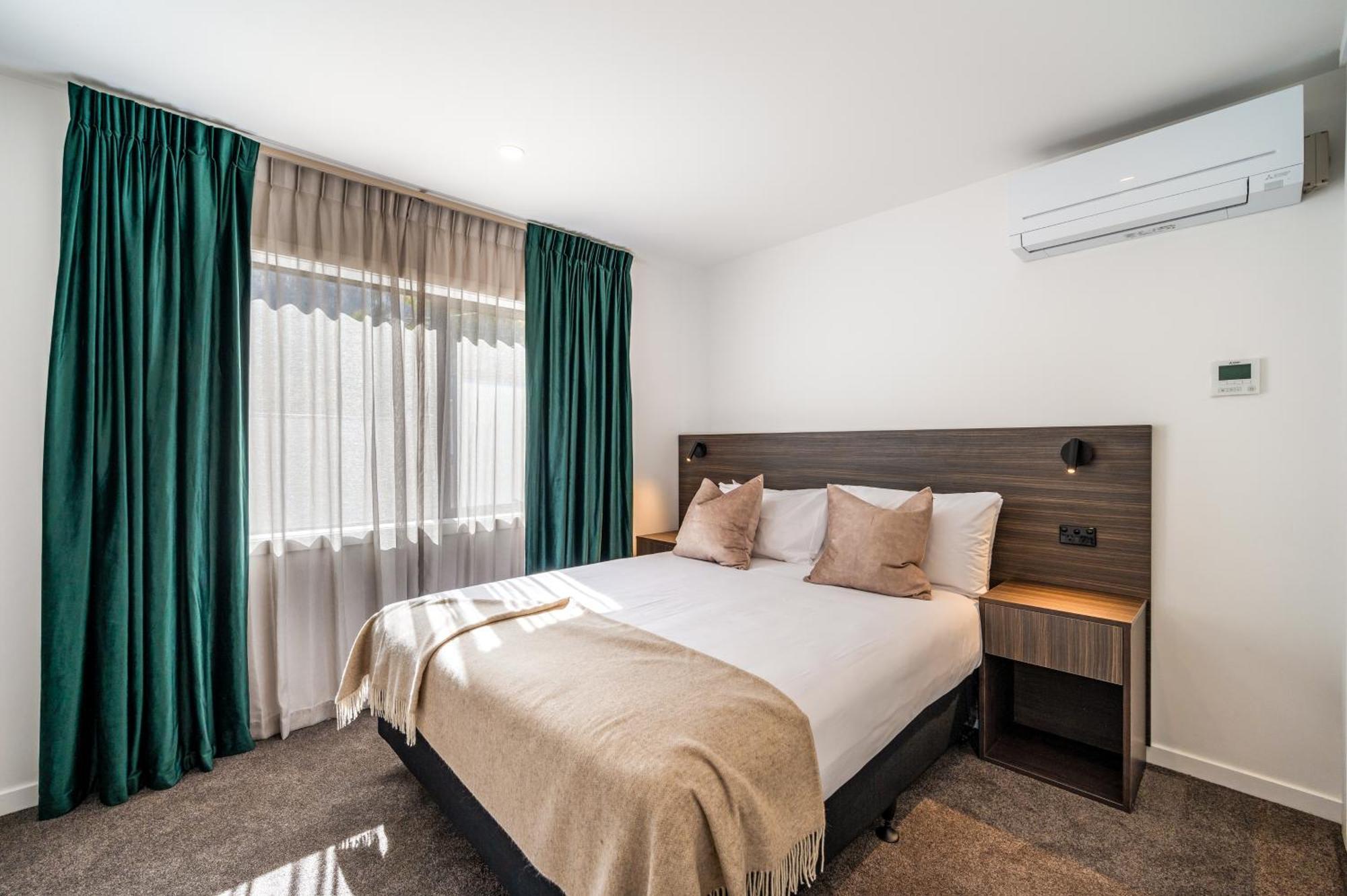 Luxe Suites & Apartments Queenstown Exterior photo