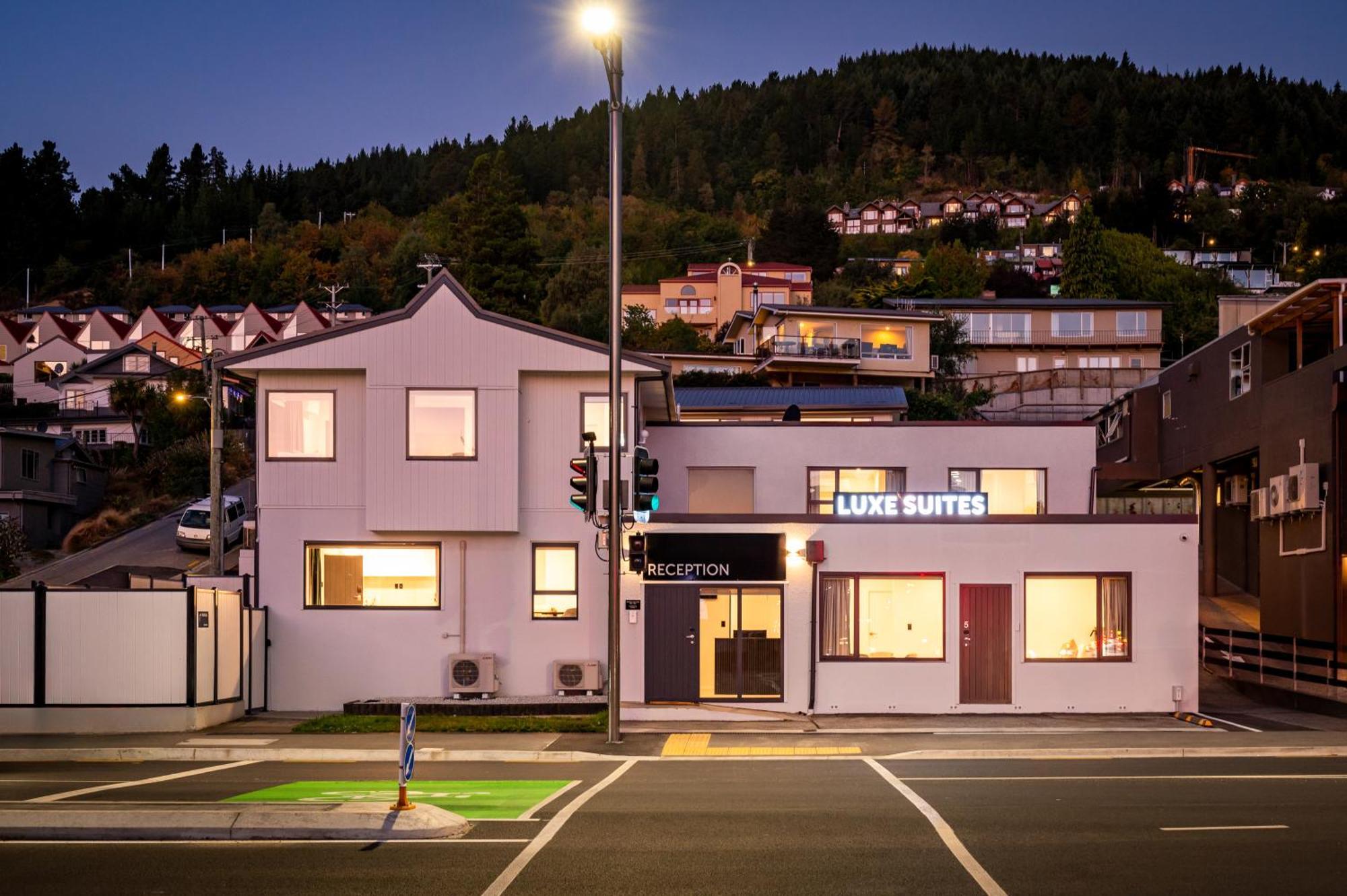 Luxe Suites & Apartments Queenstown Exterior photo