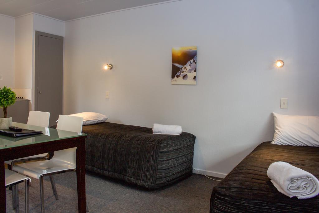 Luxe Suites & Apartments Queenstown Exterior photo