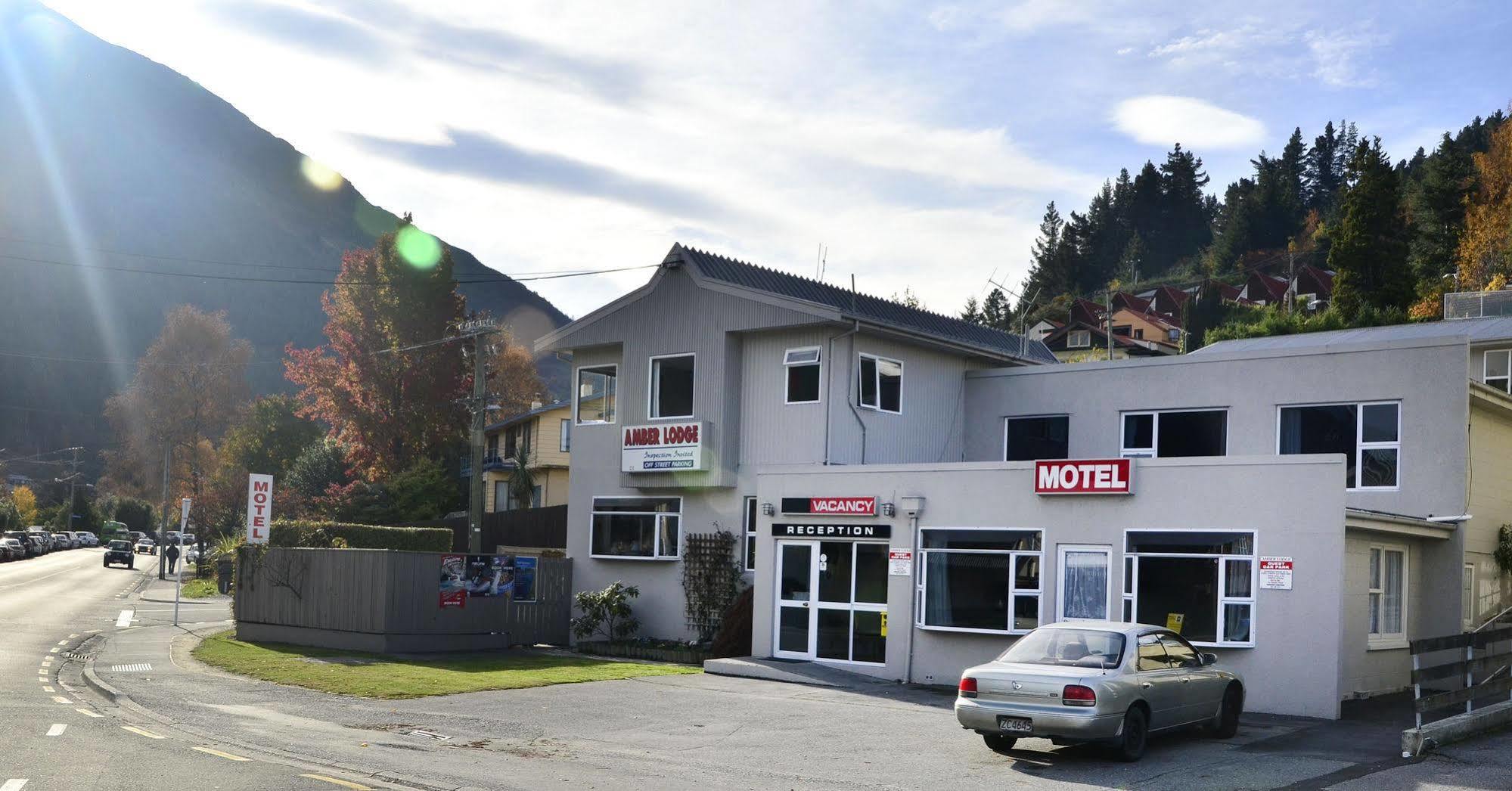 Luxe Suites & Apartments Queenstown Exterior photo